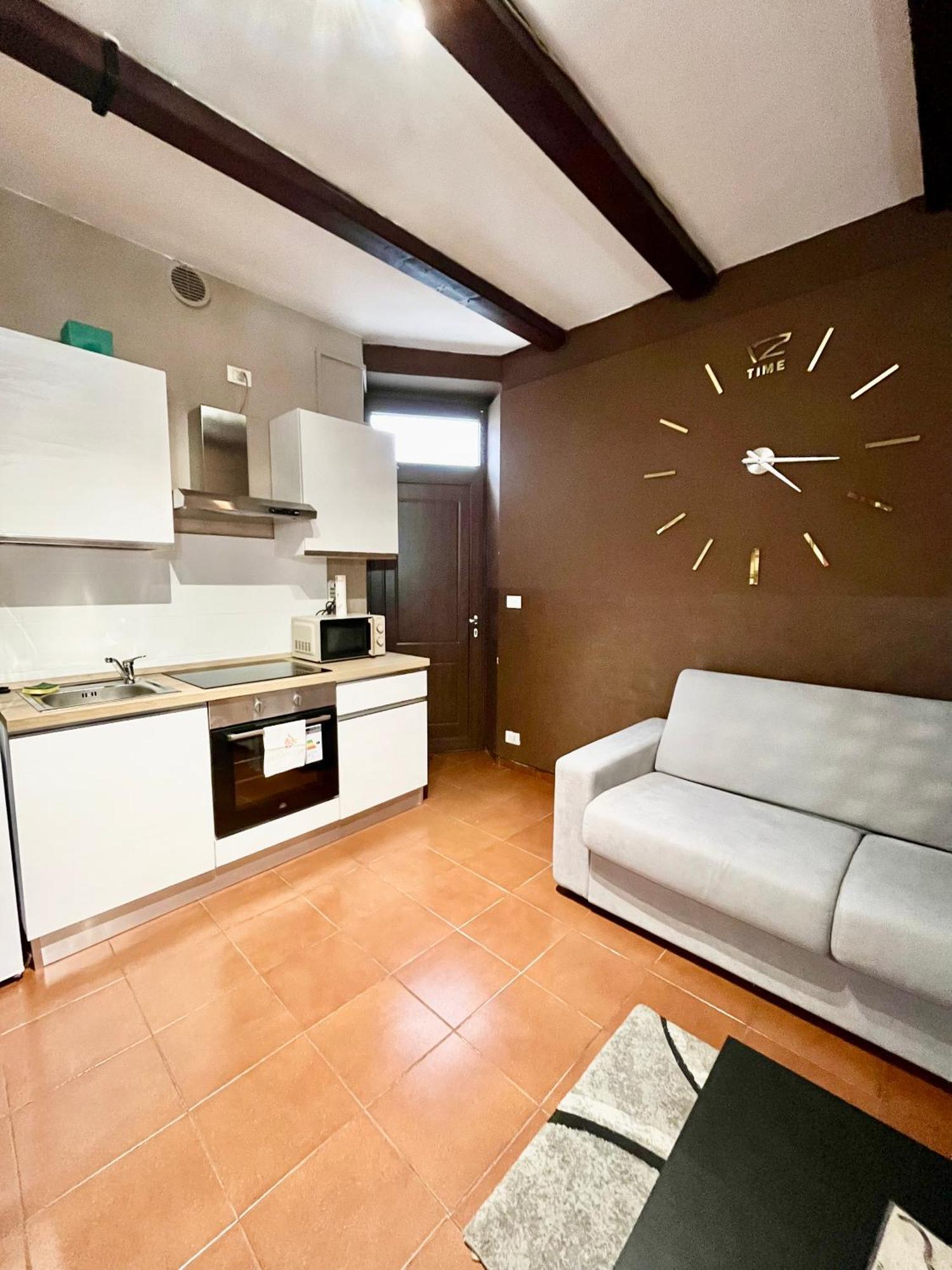 Appartamento Homemade A Due Passi Da Centro Biella Esterno foto